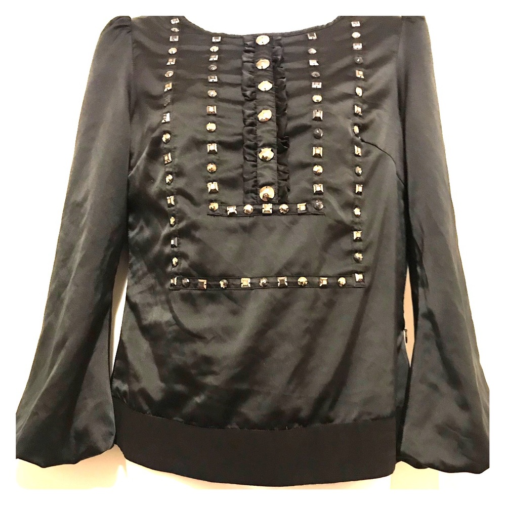 THEME TOP SIZE SM WITH CRYSTAL EMBROIDERED FRONT